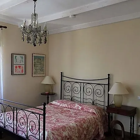 Le Rose Bed & Breakfast 3*