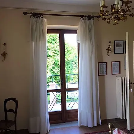 Le Rose Bed & Breakfast