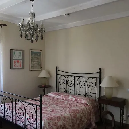 Le Rose Nocleg ze śniadaniem 3*