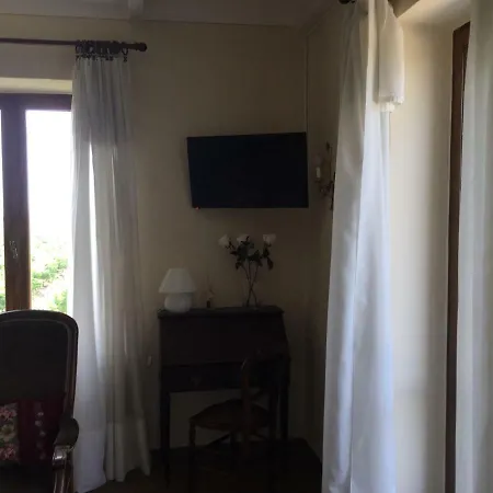 Le Rose Bed & Breakfast