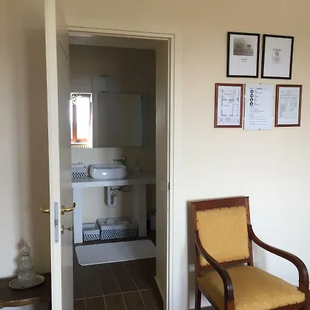 Nocleg ze śniadaniem Le Rose 3*